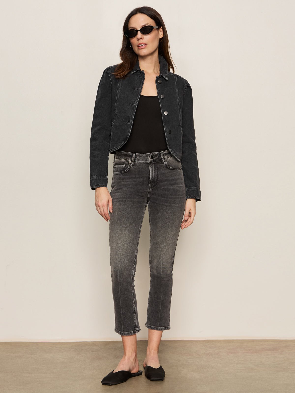 Astra Kick Crop Jean Washed Black Denim